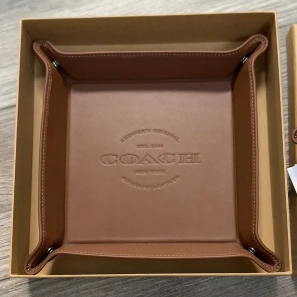 Coach New with Box Set Saddle Brown Leather Valet Trays - Picture 9 of 16